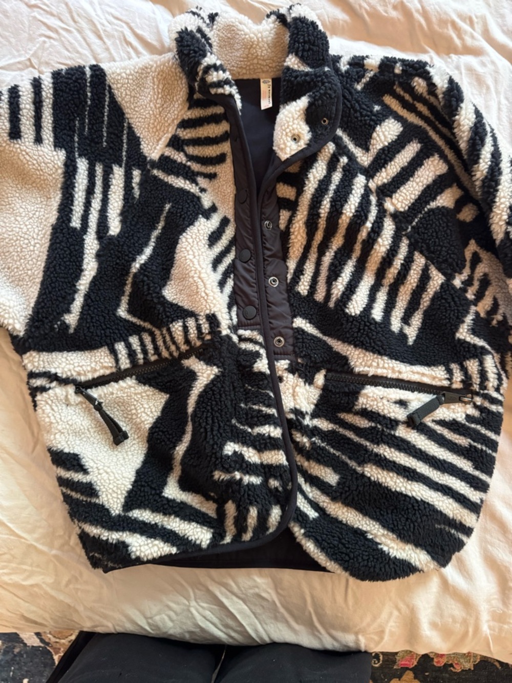 Free People Hit The Slopes jacket- Black and White XS - Picture 5 of 7